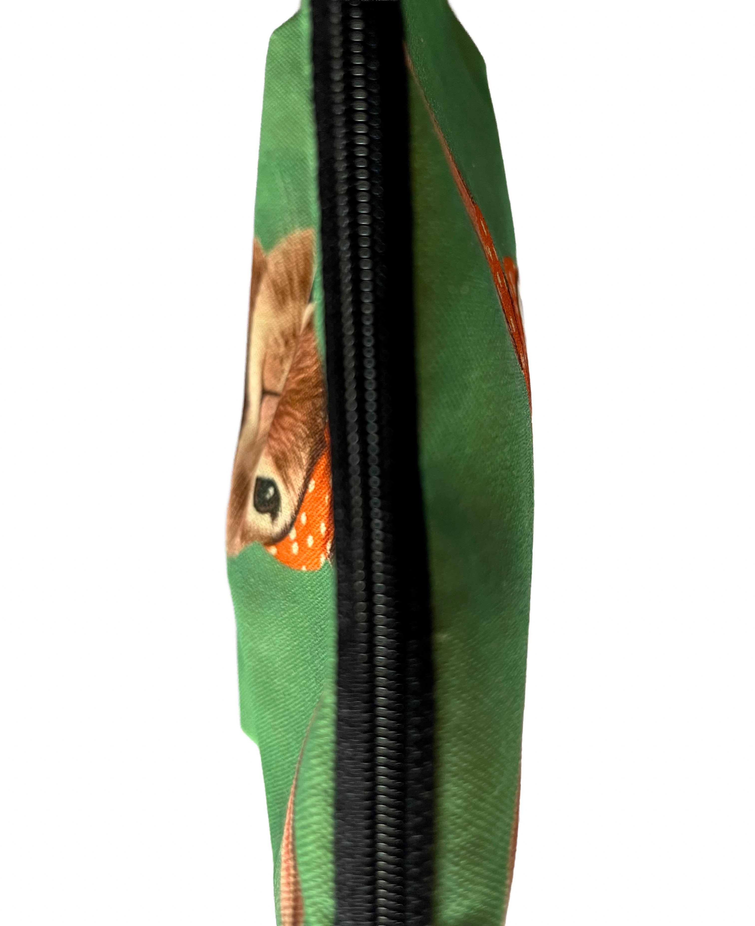 Trousse cosmétiques multi-usages 26*17cm, grand fond de 7cm, impression double face, illustration d'une belle petite lapine !
